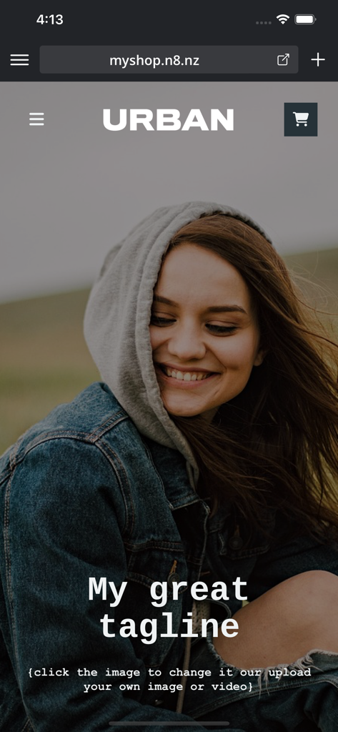 n8: Create. Sell. Refresh. - Mobiler Bildschirm mit der Website-Editor-App von n8 mit einem anpassbaren Schaufenster und Bild