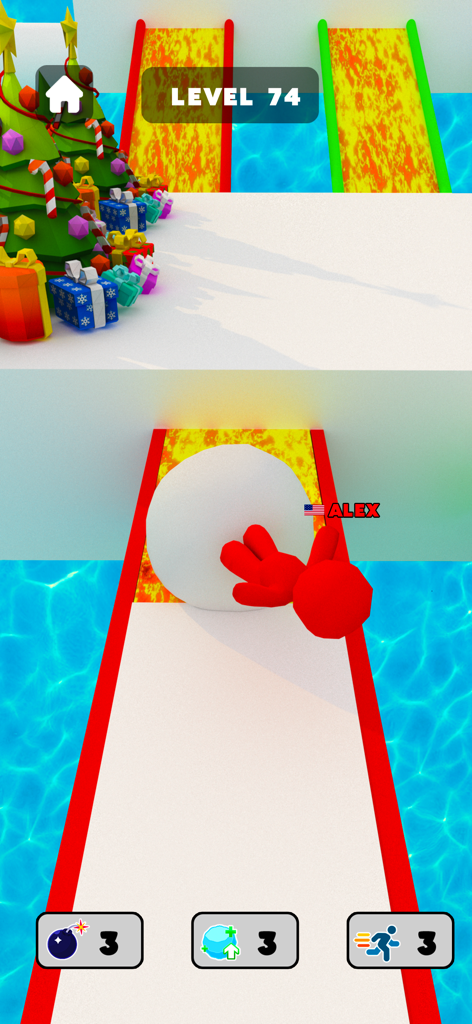 Snow Race 3D™: Fun Xmas Racing - Un personnage rouge fait rouler une grosse boule de neige sur une rampe vers un arbre de Noël décoré dans Snow Race 3D