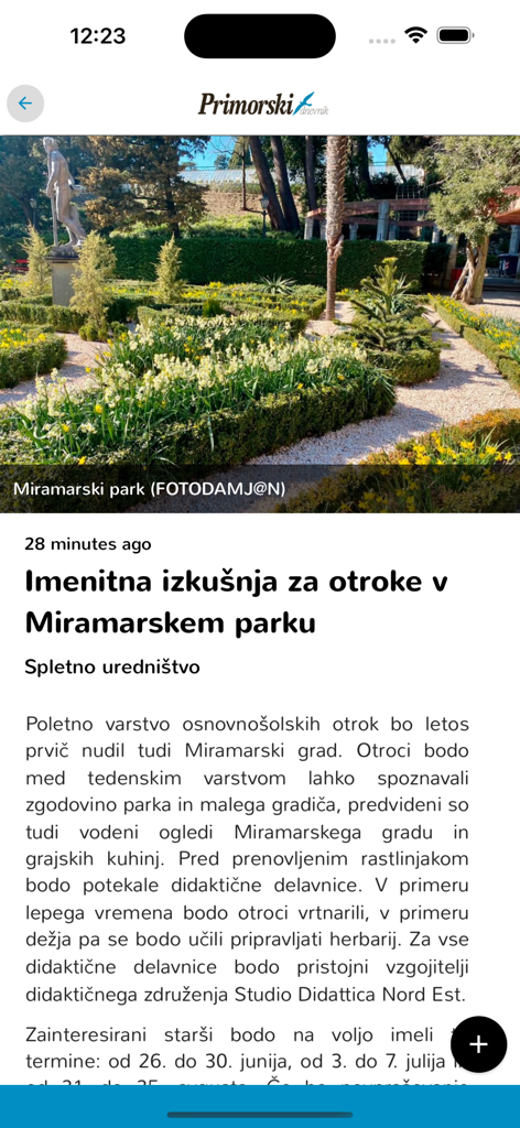 Primorski - L'app di notizie Primorski che mostra un articolo in lingua slovena su un'attività per bambini al Parco di Miramare.