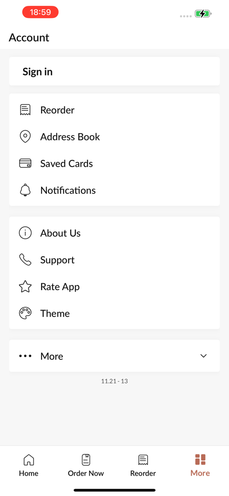 Pantalla de configuración de cuenta de la aplicación Castle Pizzas que muestra opciones para reordenar, libreta de direcciones, tarjetas guardadas y notificaciones.