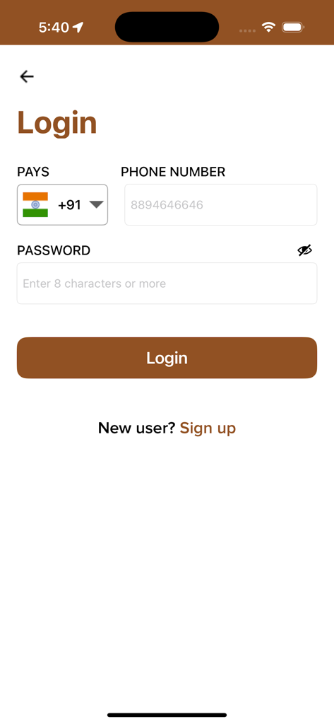 Panda User - Schermata di accesso per l'app Panda User che mostra campi per numero di telefono e password
