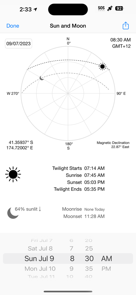 iHikeGPS NZ : LINZ Topo Maps - Uma captura de tela do aplicativo iHikeGPS NZ exibindo posições do sol e da lua, horários de nascer e pôr do sol e declinação magnética.