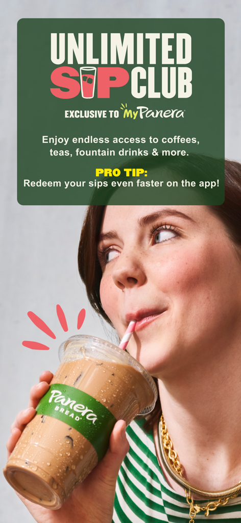 Unlimited Sip Clubサブスクリプションを宣伝するパネラブレッドのアイスコーヒーを飲む女性。