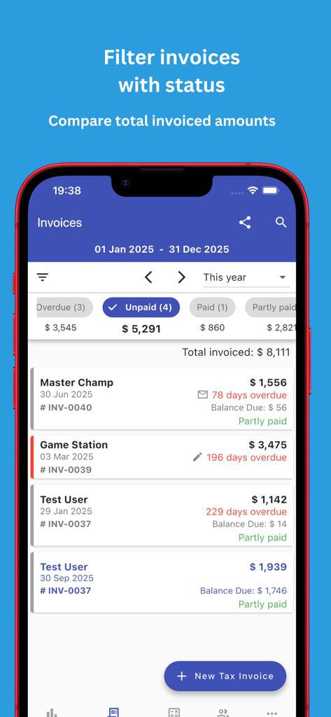 Invoice Simple app dashboard displaying invoice list with status filters for unpaid and overdue payments