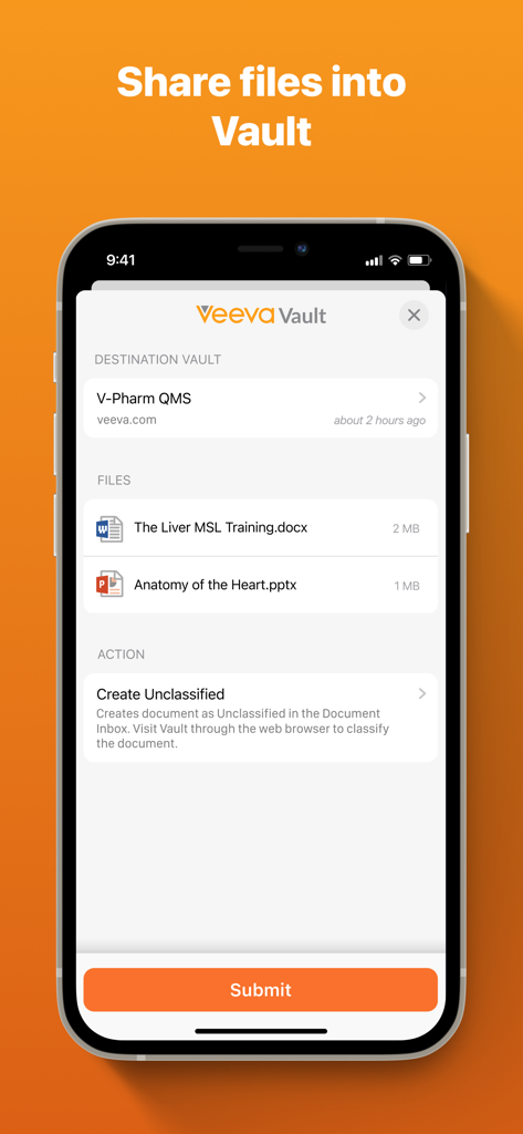 Veeva Vault - Interfaccia dell'app Veeva Vault che mostra il processo di condivisione e caricamento di file in una destinazione vault sicura