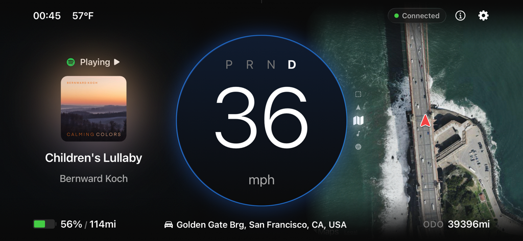 Dashla: Dashboard for Tesla - Dashla App Dashboard, das Geschwindigkeit, Musik und Satellitennavigationskarte anzeigt