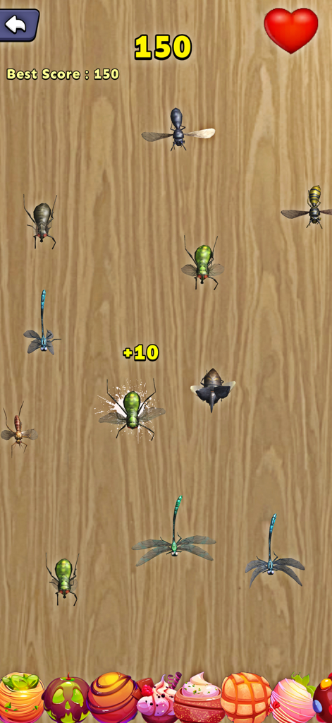 Fun Mini Games: No WiFi - Uma captura de tela do minijogo Insect Smasher onde os jogadores tocam para esmagar insetos voadores em um fundo de madeira