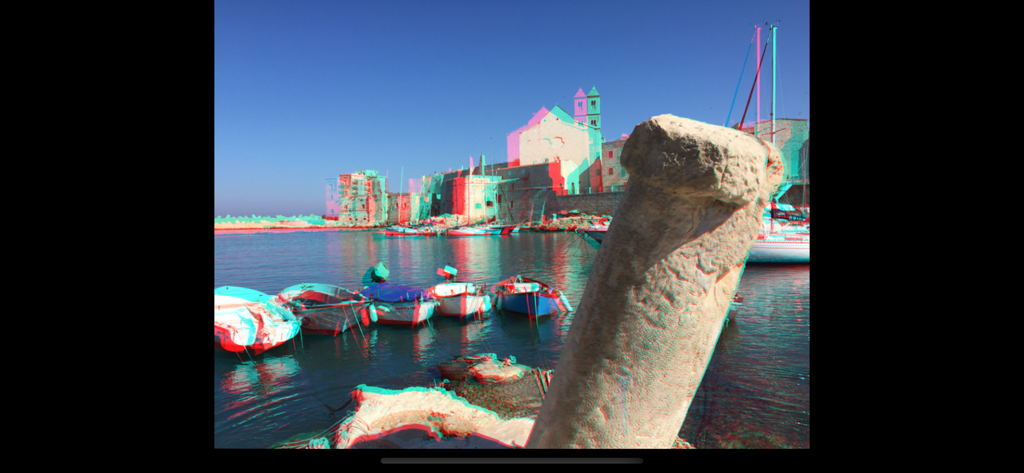 Camera 3D Pro - Anaglyph 3D photo of a coastal harbor with boats and historic stone buildings