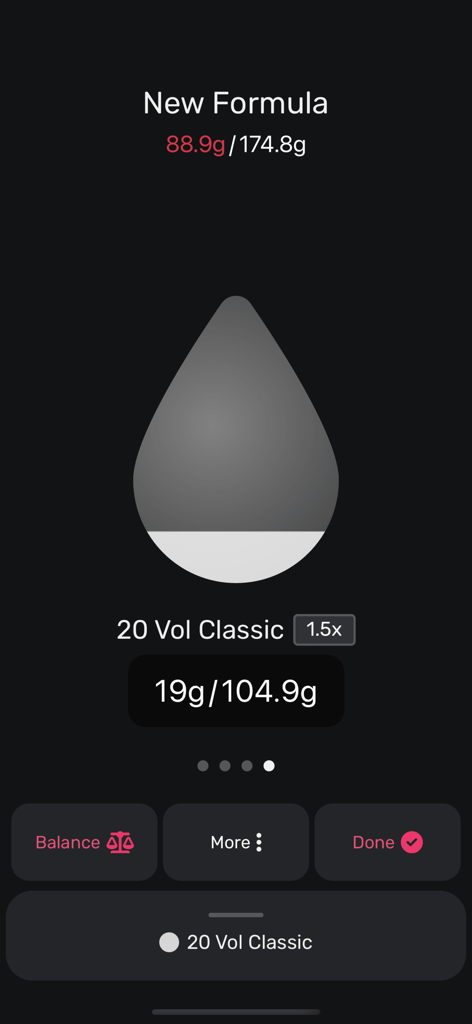 Interface de l'application Vish 2.0 montrant une formule de développeur de couleur de cheveux en cours de mesure en grammes.