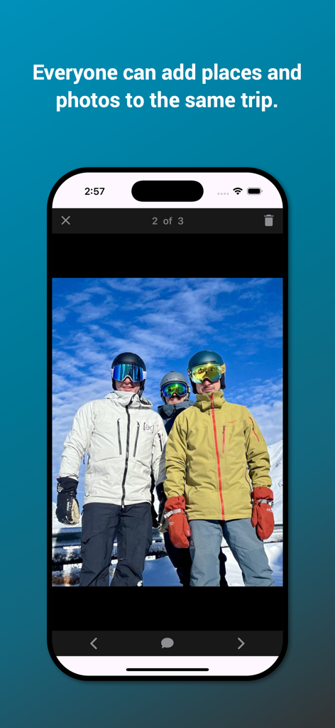 Una foto grupal de esquiadores en un itinerario de viaje compartido en la aplicación Tripline
