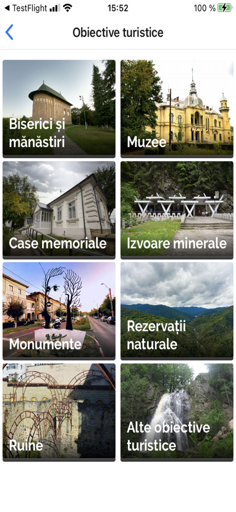 교회, 박물관, 자연 보호 구역을 포함한 버카우의 다양한 관광 명소 범주를 보여주는 모바일 앱 화면