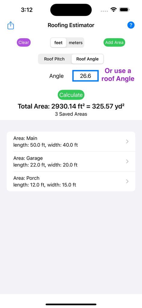 屋根面積計算アプリの画面。異なる建物のセクションの総面積結果と保存された寸法が表示されています。