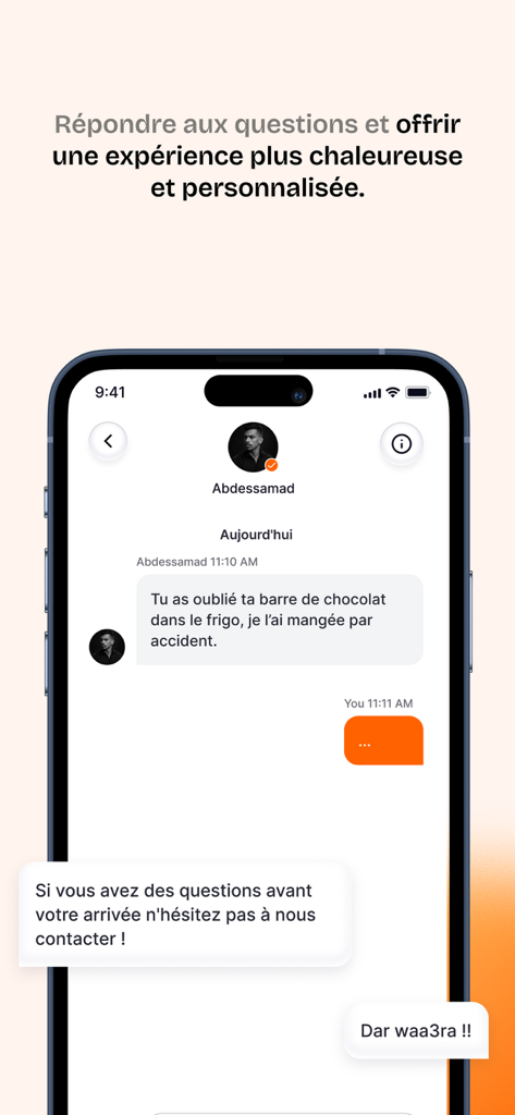 Trevo – Travel & Stays - Interface de messagerie directe dans l'application Trevo montrant une conversation personnalisée entre un voyageur et un hôte local marocain