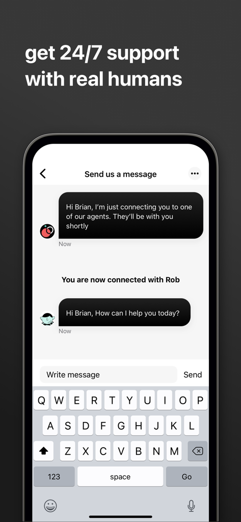 first direct - Interfaz de chat de la app móvil de First Direct que muestra soporte al cliente 24/7 con un agente humano.