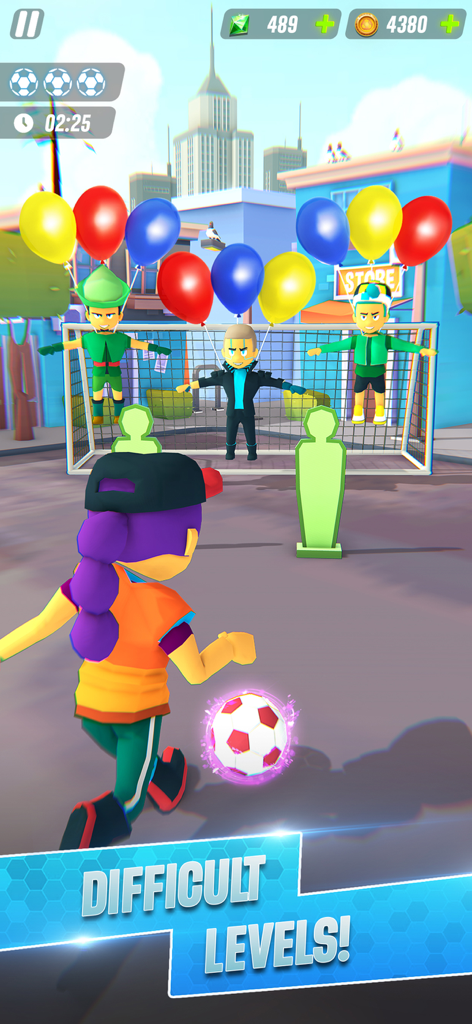 Soccer Star - Flick Football - Soccer Star Flick Footballのゲームプレイ画面。選手が風船やトレーニングダミーに守られたゴールにボールを蹴ろうとしている。