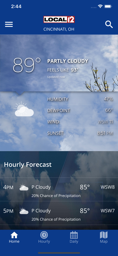 Tempo atual e previsão horária na tela do aplicativo WKRC WX