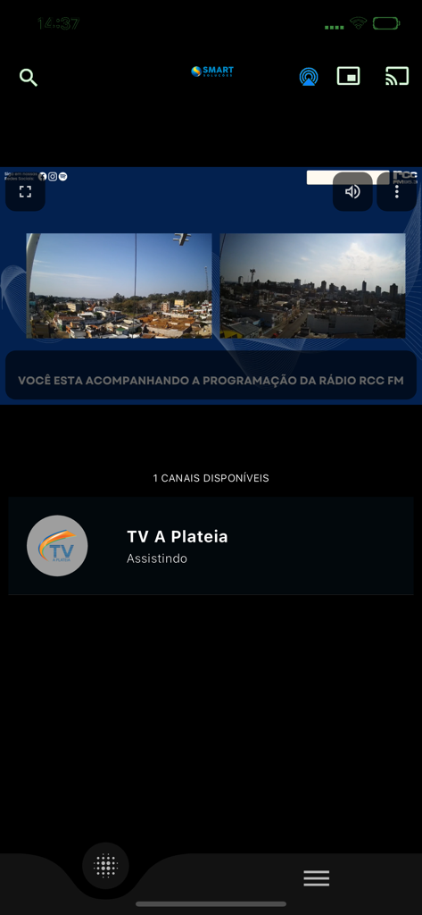 SmartPlay - SmartPlay app screen showing a live IPTV stream of TV A Plateia with channel information in Portuguese