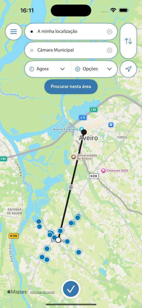 BusWay - Interface de l'application BusWay montrant une carte avec les arrêts de bus et un itinéraire de transport planifié.