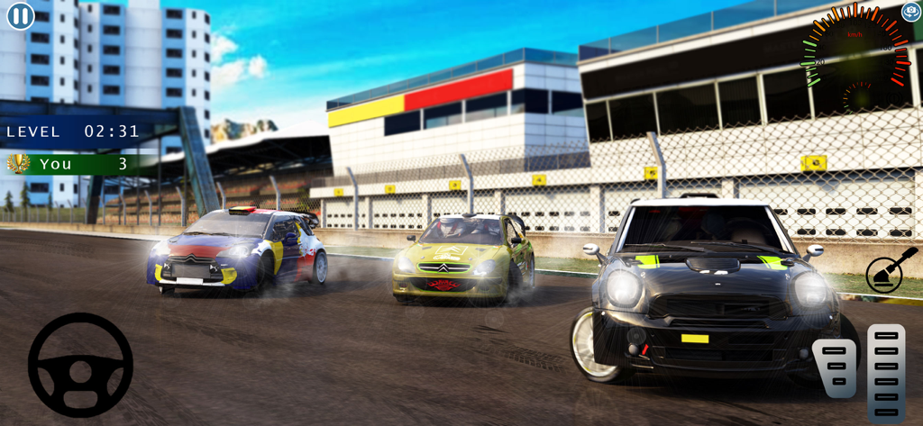 Drift Car Game x Burnout King - 画面上のゲームコントロールと共に、アスファルトトラックでのドリフトをする3台のレーシングカー