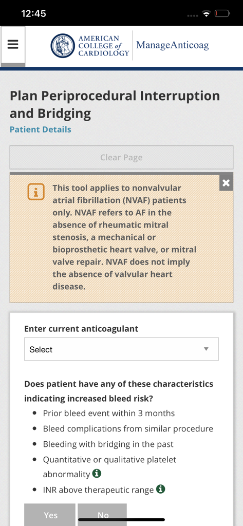 Captura de pantalla de la aplicación ManageAnticoag que muestra la herramienta de planificación de interrupción periprocedimental y terapia puente para la evaluación del riesgo de hemorragia del paciente