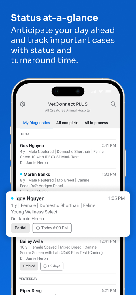 Interfaz móvil de la aplicación IDEXX VetConnect PLUS que muestra el estado de diagnóstico del paciente y los tiempos de respuesta