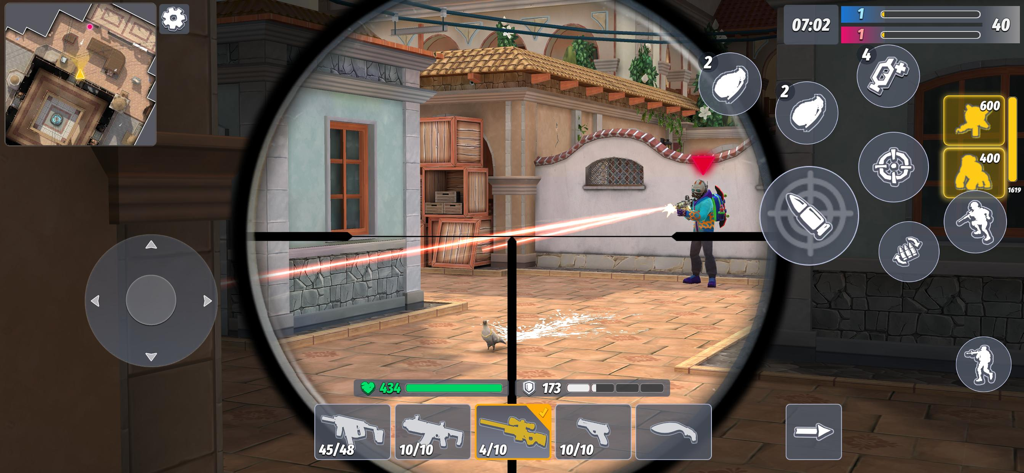 Contra Guns－PVP Shooting Game - Una vista en primera persona a través de la mira de un francotirador apuntando a un oponente en una partida PVP de Contra Guns