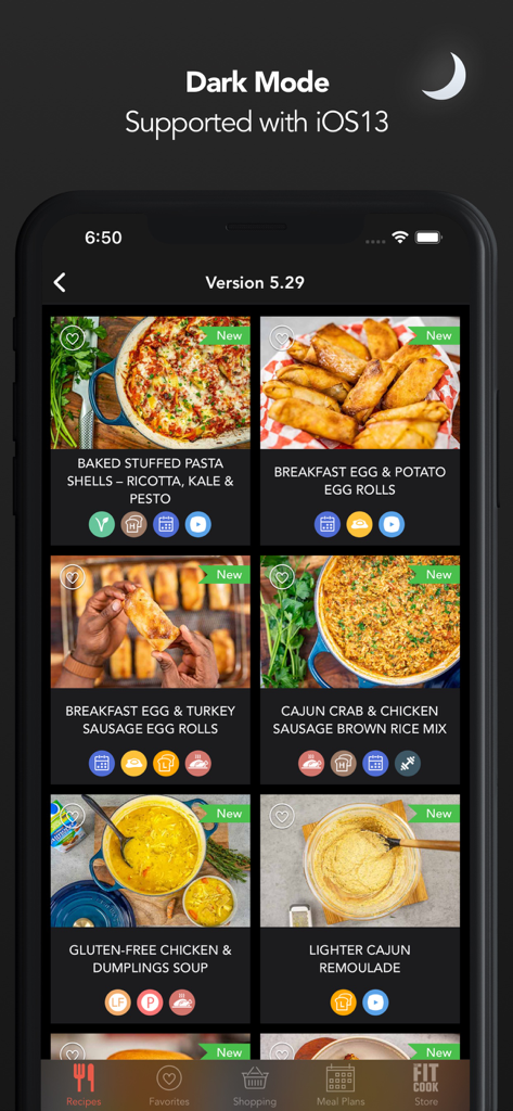 FitMenCook App-Oberfläche, die ein Raster von gesunden Rezeptkarten im dunklen Modus zeigt.