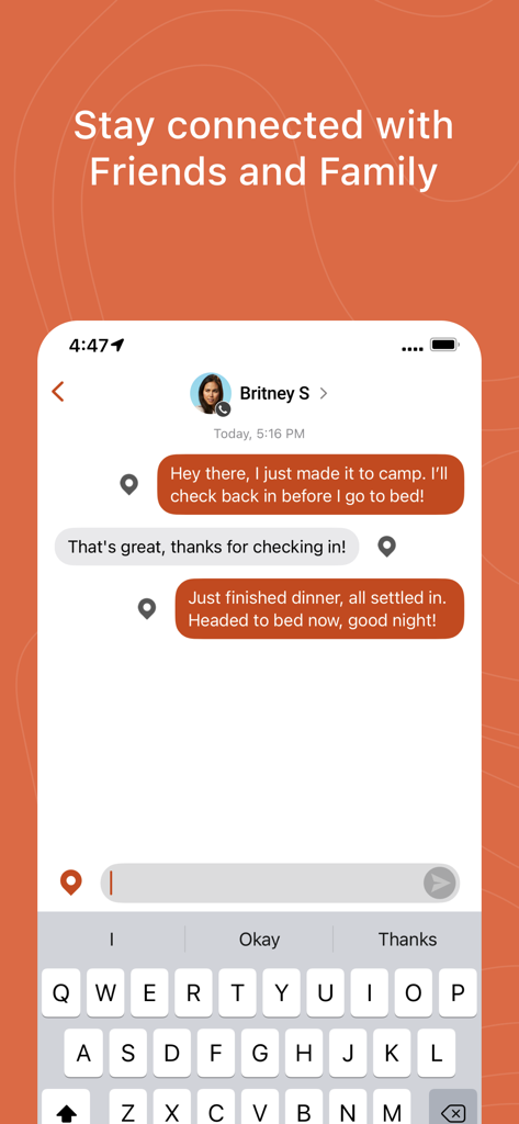 Garmin Messenger™ - Schermata dello smartphone che mostra l'interfaccia dell'app Garmin Messenger con una conversazione di testo sul raggiungimento di un campeggio