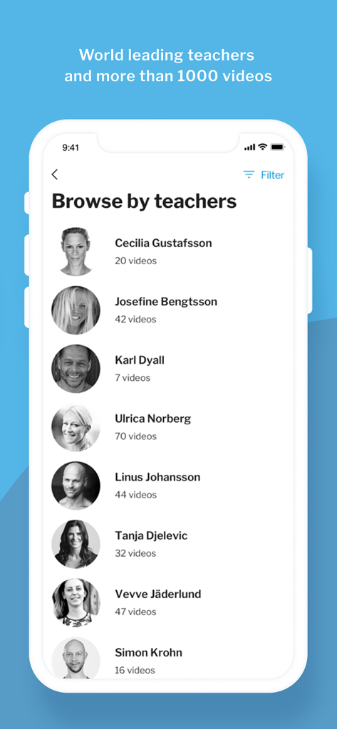 Una lista de profesores de yoga y bienestar en la aplicación Yogobe que muestra perfiles de instructores y recuentos de videos.