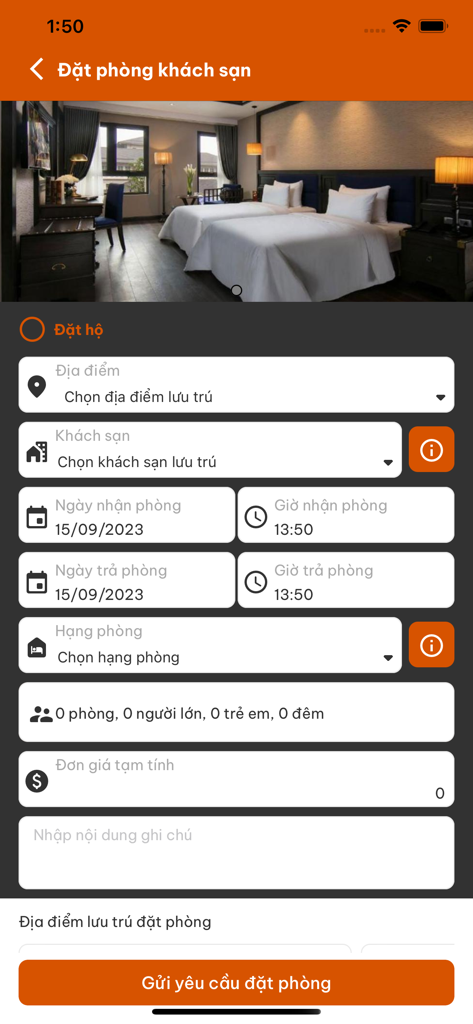 Futa Hà Sơn - Hotel reservation screen in the Futa Ha Son app featuring room options and date selection for Northern Vietnam travel.