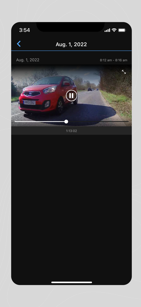 Varia™ - Varia 사이클링 카메라로 캡처한 자동차 영상이 표시되는 스마트폰 화면