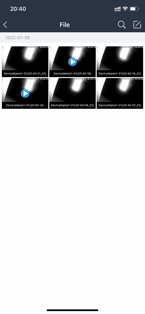 SuperLive Plus - SuperLive Plusモバイルアプリ内の録画済み監視ビデオクリップのグリッド表示