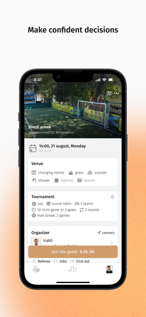 Playbox Football Platform - Playboxアプリ画面、サッカーの試合情報、会場の設備、参加ボタンを表示