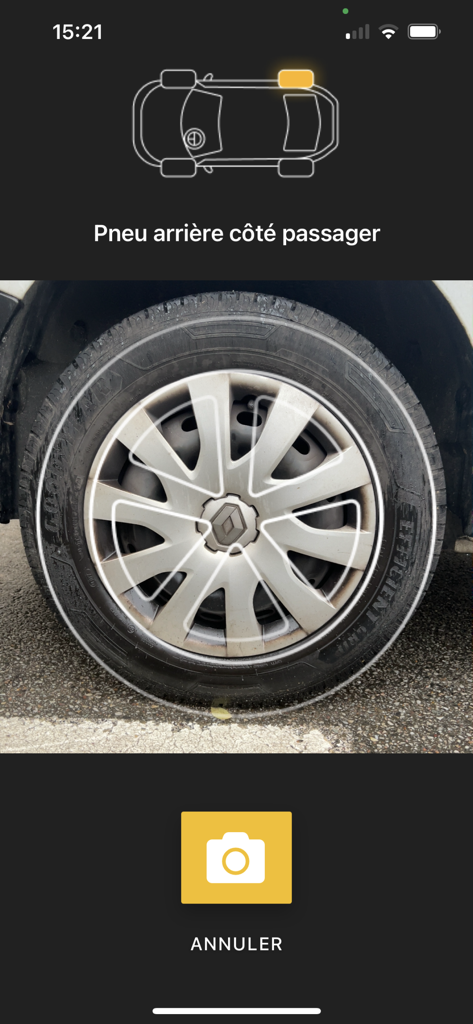 CaRool FleetCheck - Smartphone screen showing the CaRool FleetCheck app camera interface capturing a photo of a vehicle tire for AI analysis