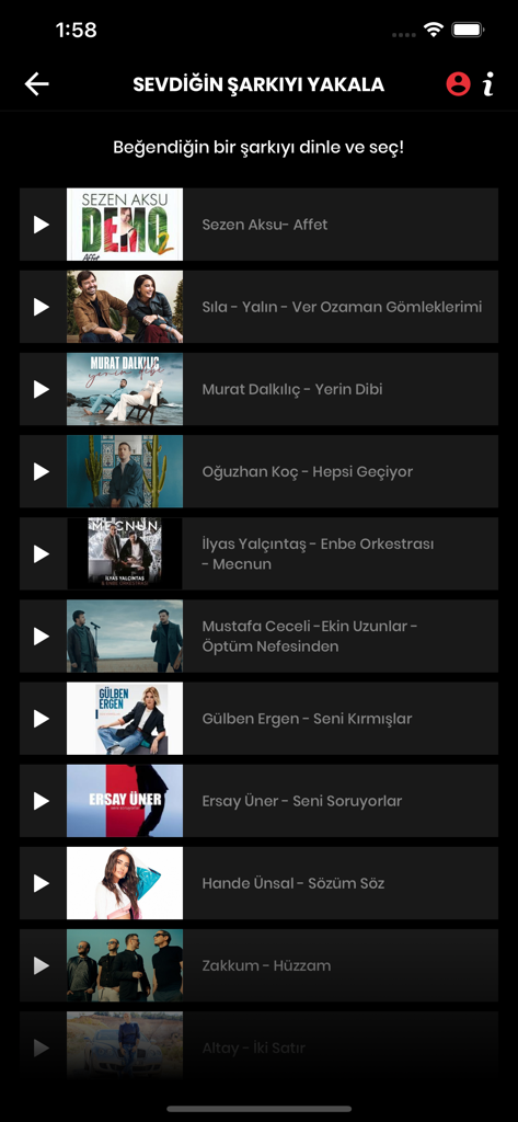 Un elenco di canzoni turche popolari nell'app KRAL con copertine degli album e pulsanti di riproduzione