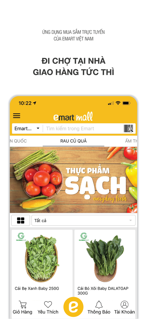 Emartmall VN - Écran d'accueil de l'application d'épicerie en ligne Emartmall VN montrant des légumes frais et des catégories de livraison d'épicerie au Vietnam.