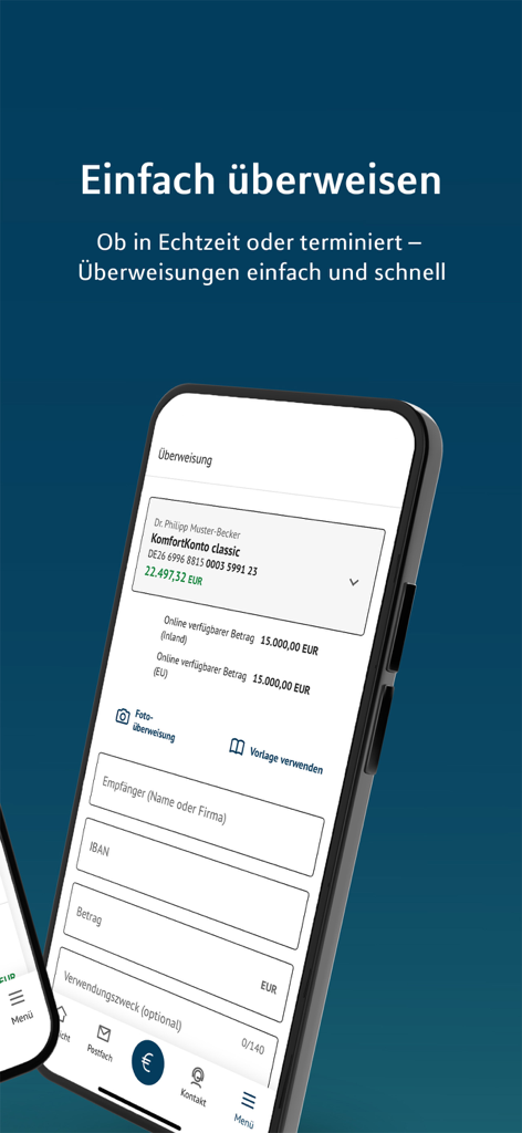MLP Banking - Ein Smartphone, das die Überweisungsoberfläche der MLP Banking App mit Feldern für Empfänger und IBAN anzeigt.