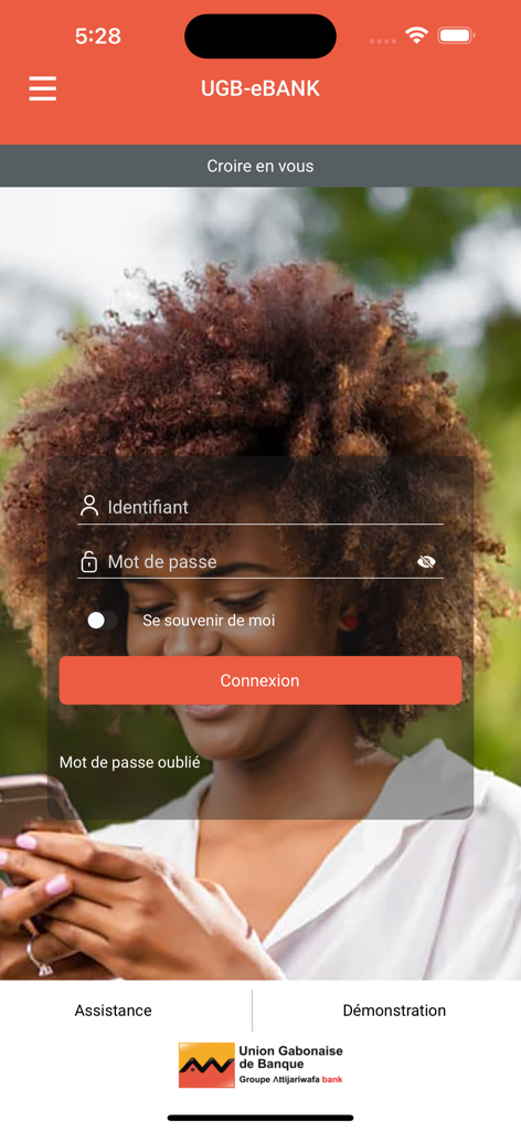 Écran de connexion de l'application bancaire mobile UGB-eBANK