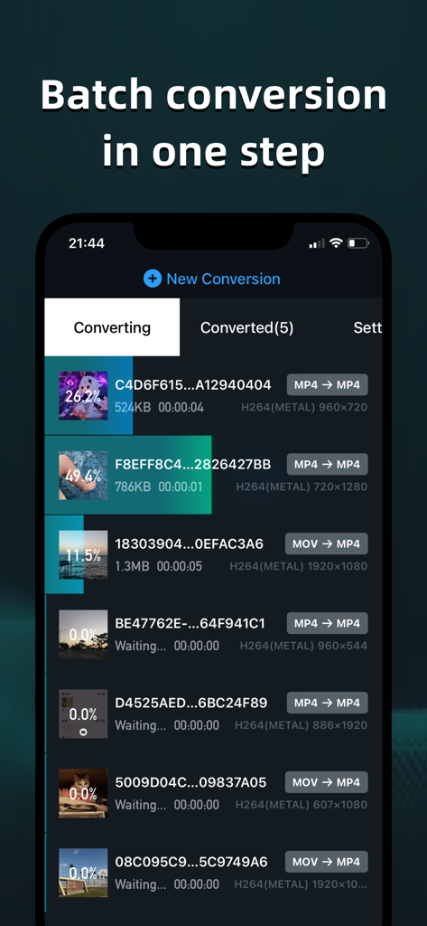 Video Converter Pro: Mov,  MP3 - 進捗バーとともに複数の動画ファイルが同時に変換されていることを示すVideo Converter Proアプリのインターフェース