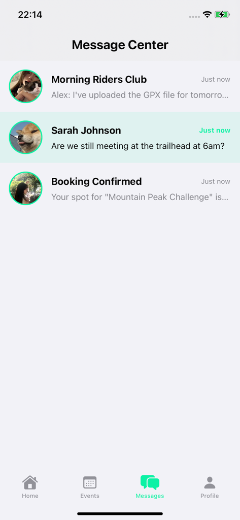 Yeka - Screenshot of the Yeka cycling app message center showing chat threads for a riding club and route coordination.