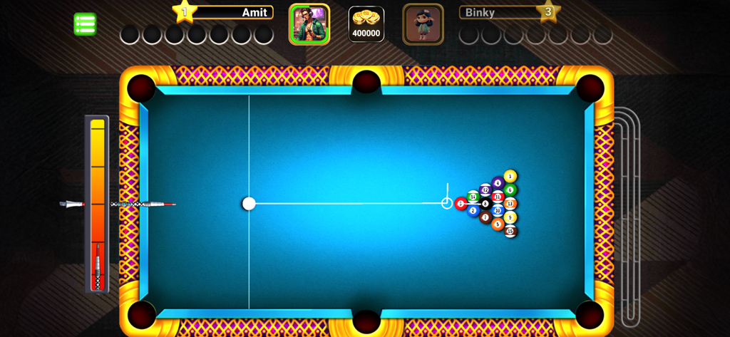 Pool Masters Pro - Multiplayer - Vista dall'alto di un tavolo da biliardo in Pool Masters Pro che mostra una palla bianca allineata per un tiro d'apertura in una partita multiplayer.