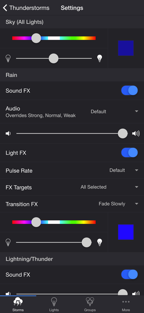 A interface de configurações do aplicativo Thunderstorm para LIFX mostrando opções de personalização para som de chuva e efeitos de luz.