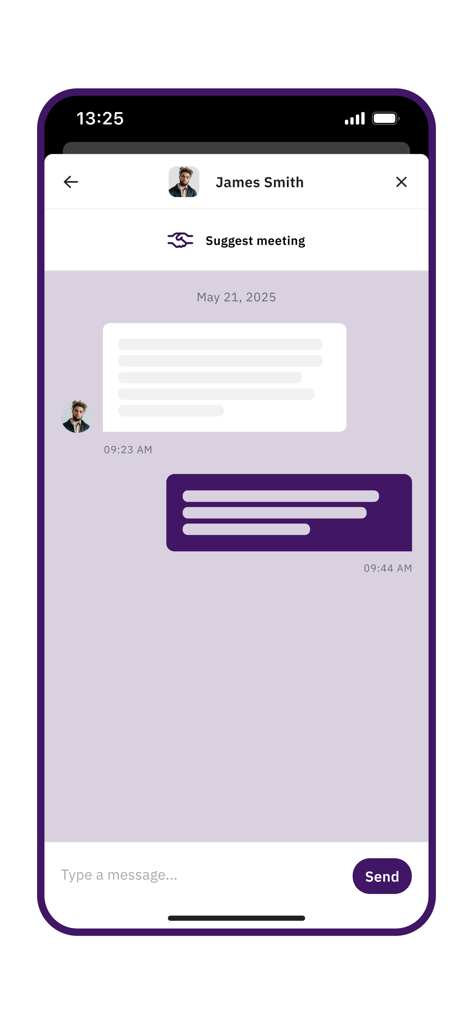 EventsPRO Messukeskus&Expomark - EventsPROアプリ内のチャットインターフェースで、メッセージ履歴とプロフェッショナルネットワーキングのためのミーティング提案ボタンが表示されています。