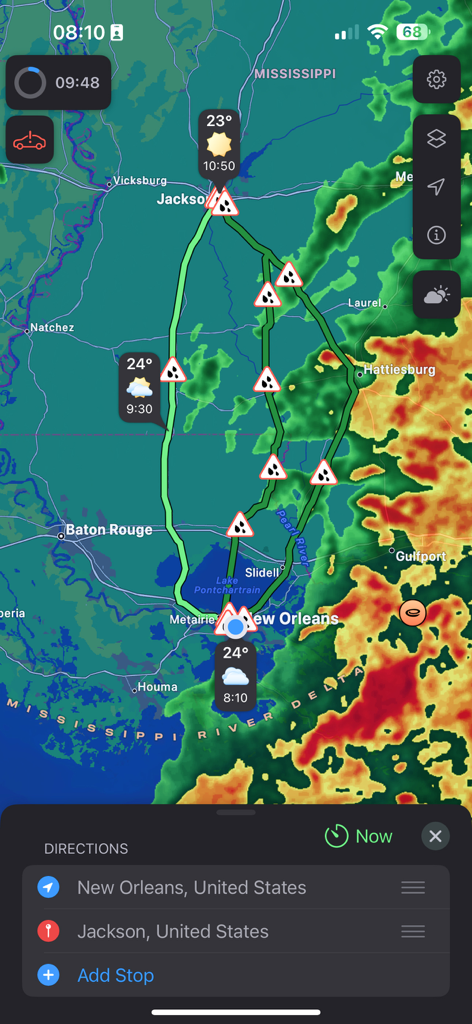 Interface do aplicativo de navegação meteorológica mostrando mapa de radar e rota de Nova Orleans a Jackson.