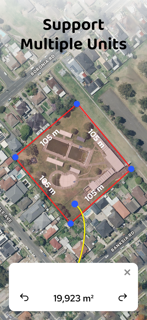 GPS Coordinator Area Measure - Pantalla de aplicación móvil que muestra la medición del área del terreno en un mapa satelital con distancias perimetrales y cálculo del área total