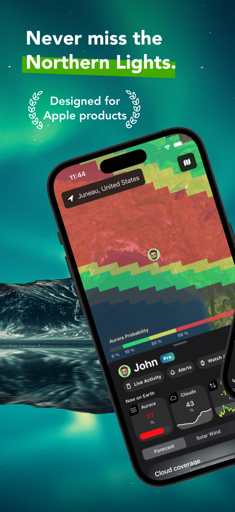 Easy Aurora: Forecast & Alerts - Easy Aurora app interface showing a real-time Northern Lights probability map and weather data