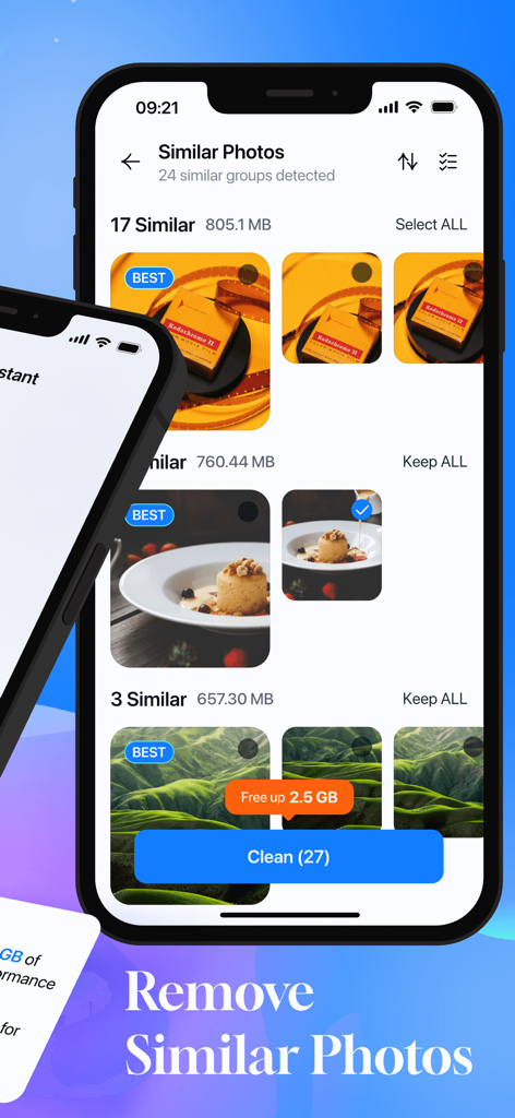 Captura de pantalla de la aplicación Cleaner Assistant que muestra la función de eliminación de fotos similares para liberar almacenamiento del teléfono.