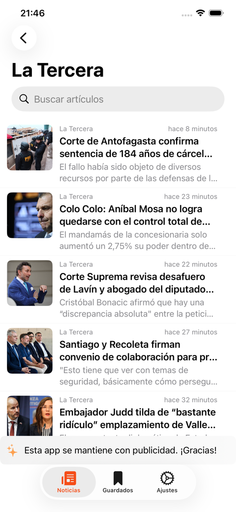 Noticias de Chile: Diarios - Mobile news feed showing headlines from La Tercera in Noticias de Chile app