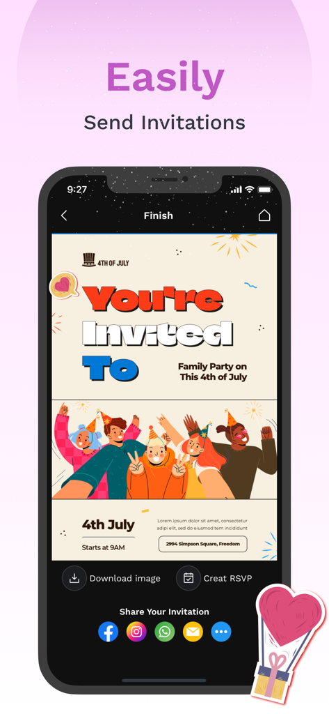 Party Invitation Cards Maker + - Écran de smartphone montrant une invitation personnalisée pour une fête du 4 juillet dans l'application, y compris des icônes de partage social.