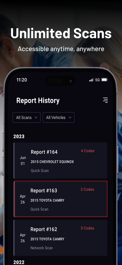 RepairSolutions2 - La interfaz de la aplicación móvil RepairSolutions2 muestra una lista de informes de escaneo de vehículos para modelos Chevrolet y Toyota